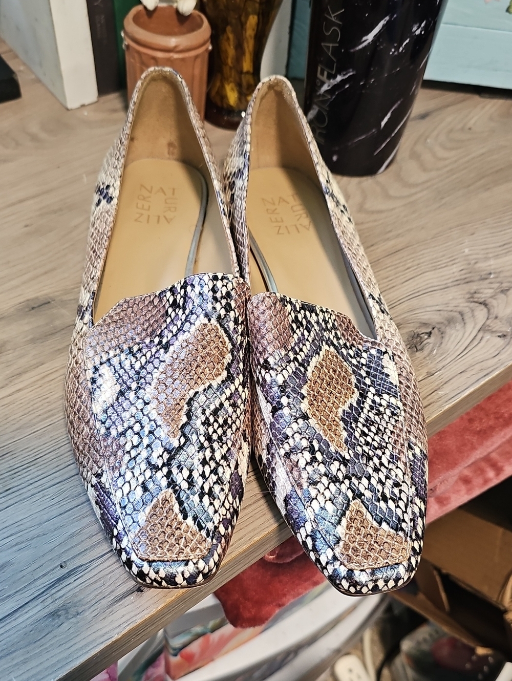 Naturalizer Multicolor Snake-Print Loafers in Brown, Black & Cream Size 9N